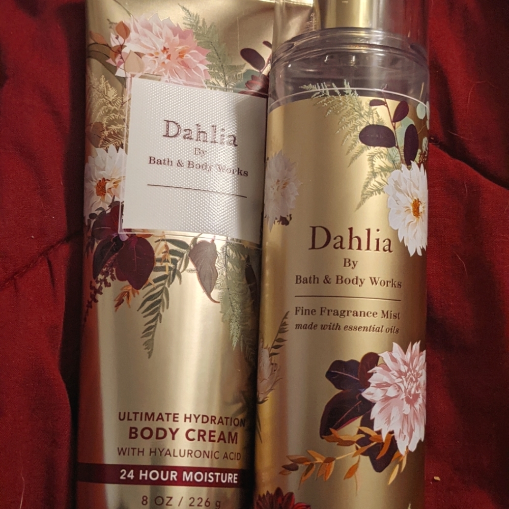 Bath and Body Works Dahlia Set